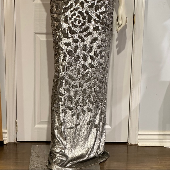 NWT Rachel Gilbert Carlotta Silver Sequin Floor Length Sz 10 Boatneck Gown - Picture 4 of 13